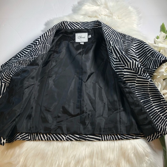 ❤️5/$25 Chaus Blazer short sleeve jacket - Picture 3 of 8